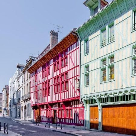 Brit Hotel Comtes De Champagne - Troyes Centre Historique Екстериор снимка