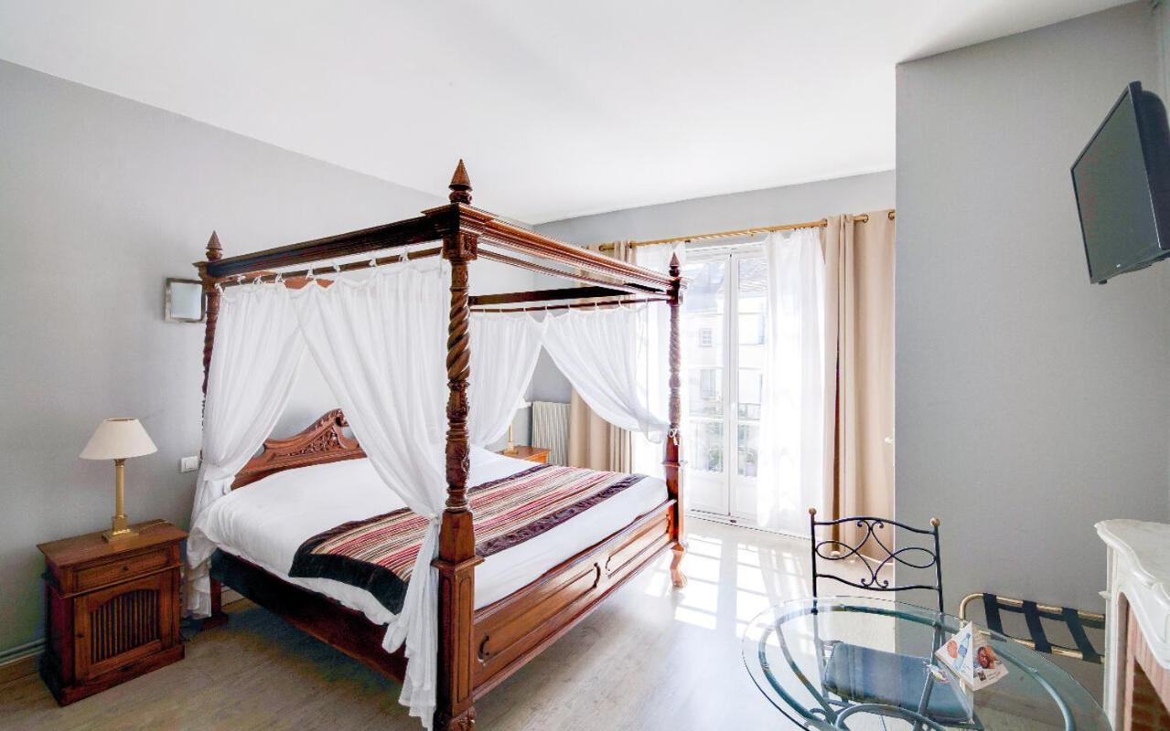 Brit Hotel Comtes De Champagne - Troyes Centre Historique Екстериор снимка