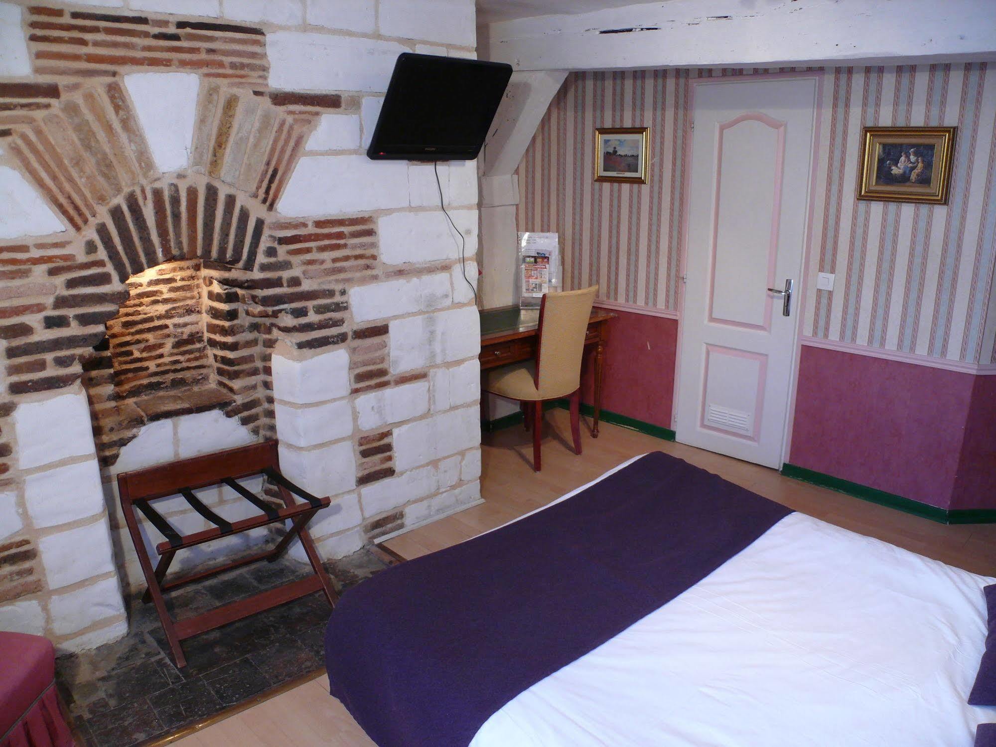 Brit Hotel Comtes De Champagne - Troyes Centre Historique Екстериор снимка